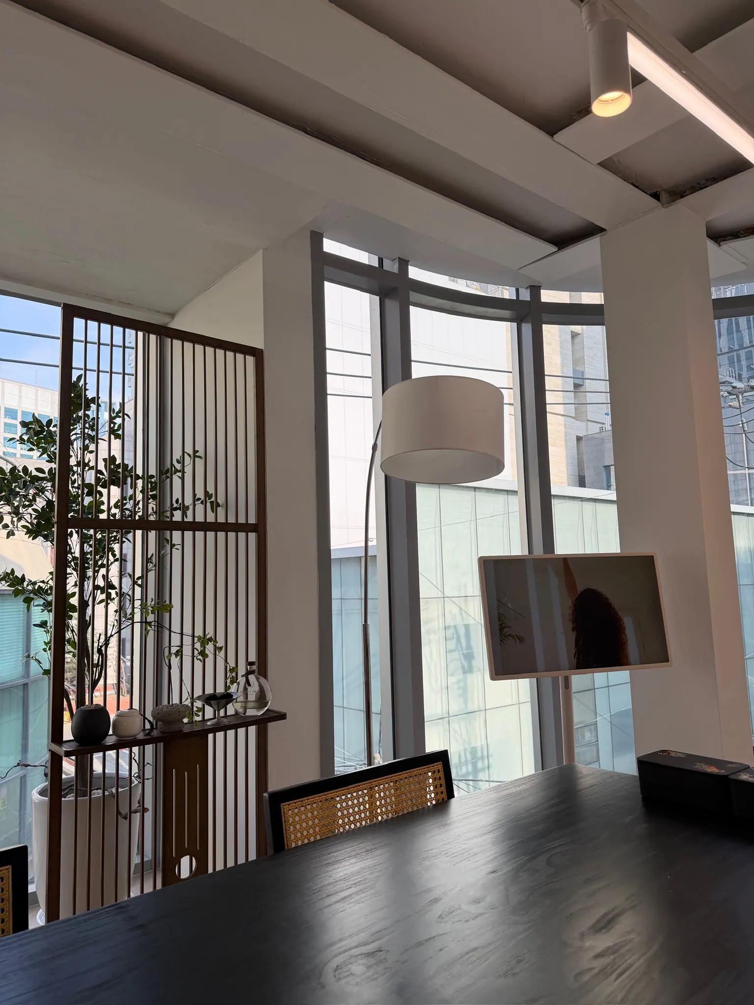 江南・論峴 ハウビューティ HOW Beauty 店内 写真 1